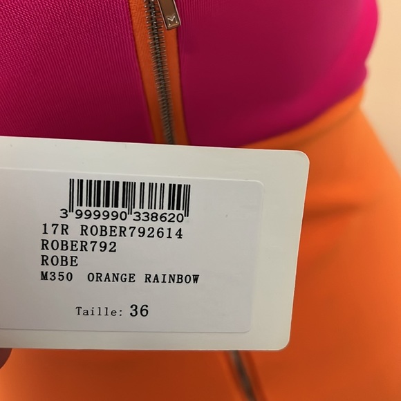 Beautiful never use mugger dress - Picture 4 of 4